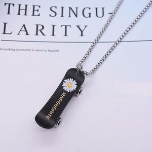 K-pop G-dragon Black Skateboard Marguerite Peaceminusone Daisy Pendant Necklace